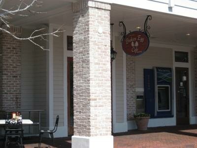Broken Egg Cafe In Baytowne Wharf